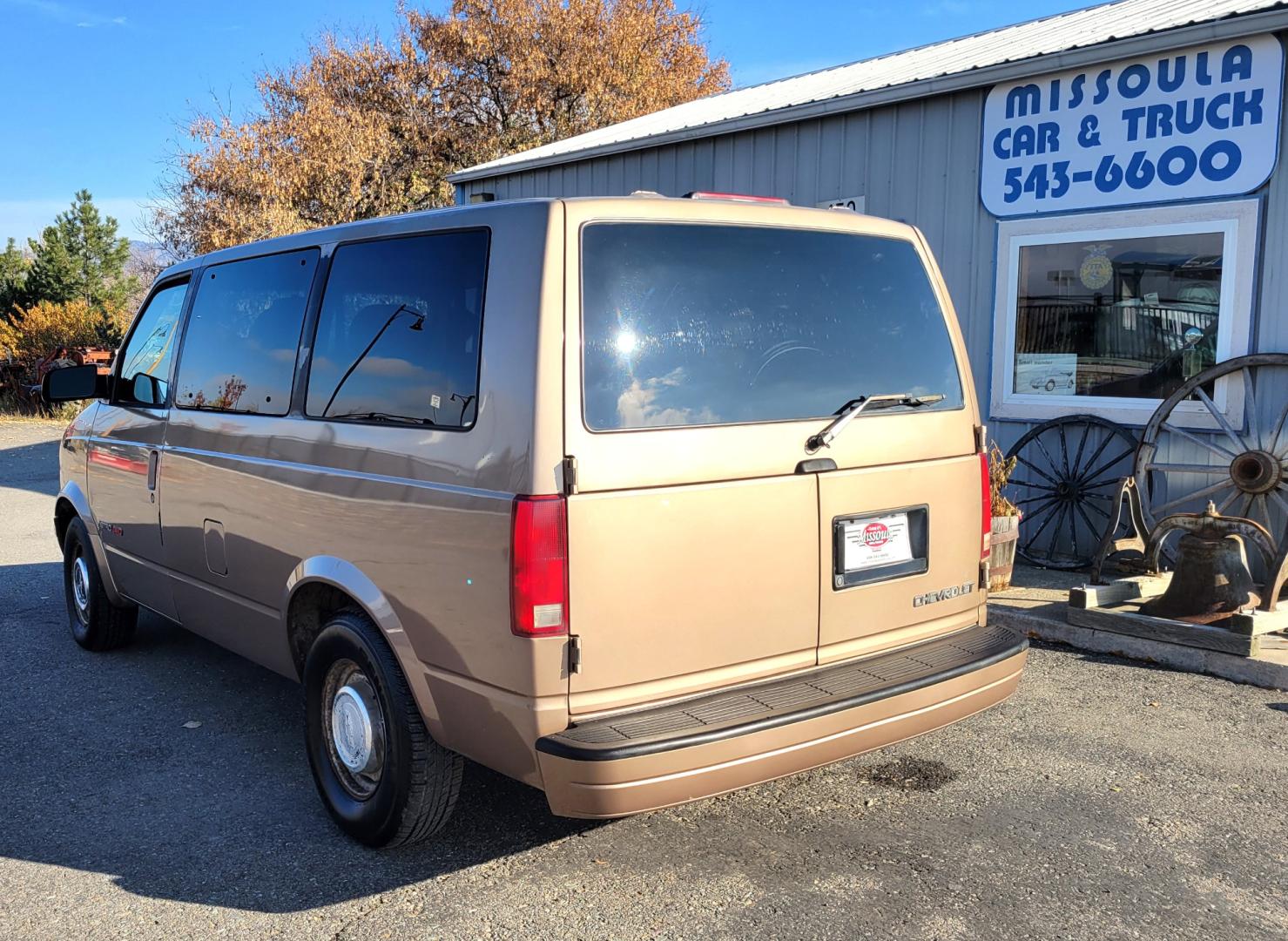 1996 Brown /Tan Chevrolet Astro (1GNEL19W0TB) with an 4.3L V6 engine, Automatic transmission, located at 450 N Russell, Missoula, MT, 59801, (406) 543-6600, 46.874496, -114.017433 - Hard to Find All Wheel Drive Astro Van. Only 86K Miles. Runs Great. Automatic Transmission. Air Conditioning. Cruise Control. 3rd Row Seating. This vehicle is more then 20 years old and is not eligible for lending through our finance companies - Photo#1